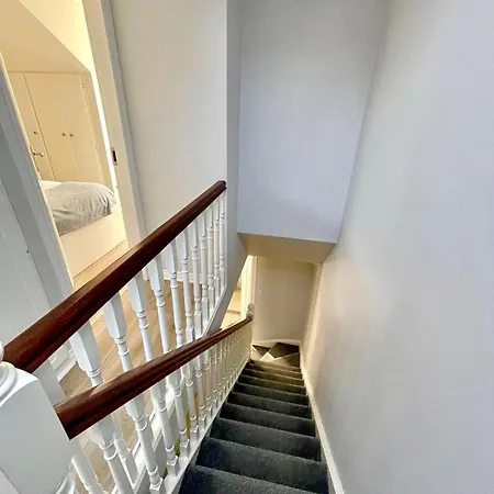 شقة Fantastic Centre Location - Sleeps 5 غالواي