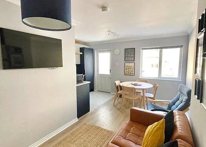 Διαμέρισμα Fantastic Centre Location - Sleeps 5 *