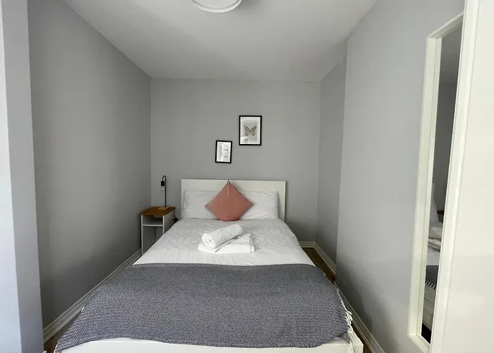 Διαμέρισμα Fantastic Centre Location - Sleeps 5 *