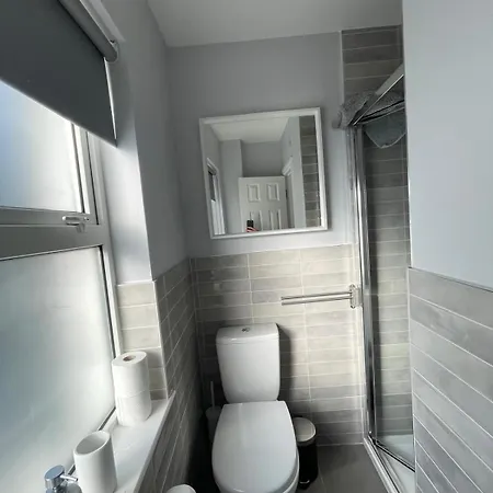 Fantastic Centre Location - Sleeps 5 아파트 *